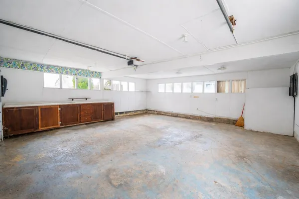 $264,900 | 2450 South Mary's Lane, Rensselaer, IN 47978