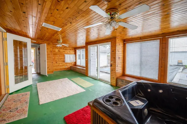 $264,900 | 2450 South Mary's Lane, Rensselaer, IN 47978