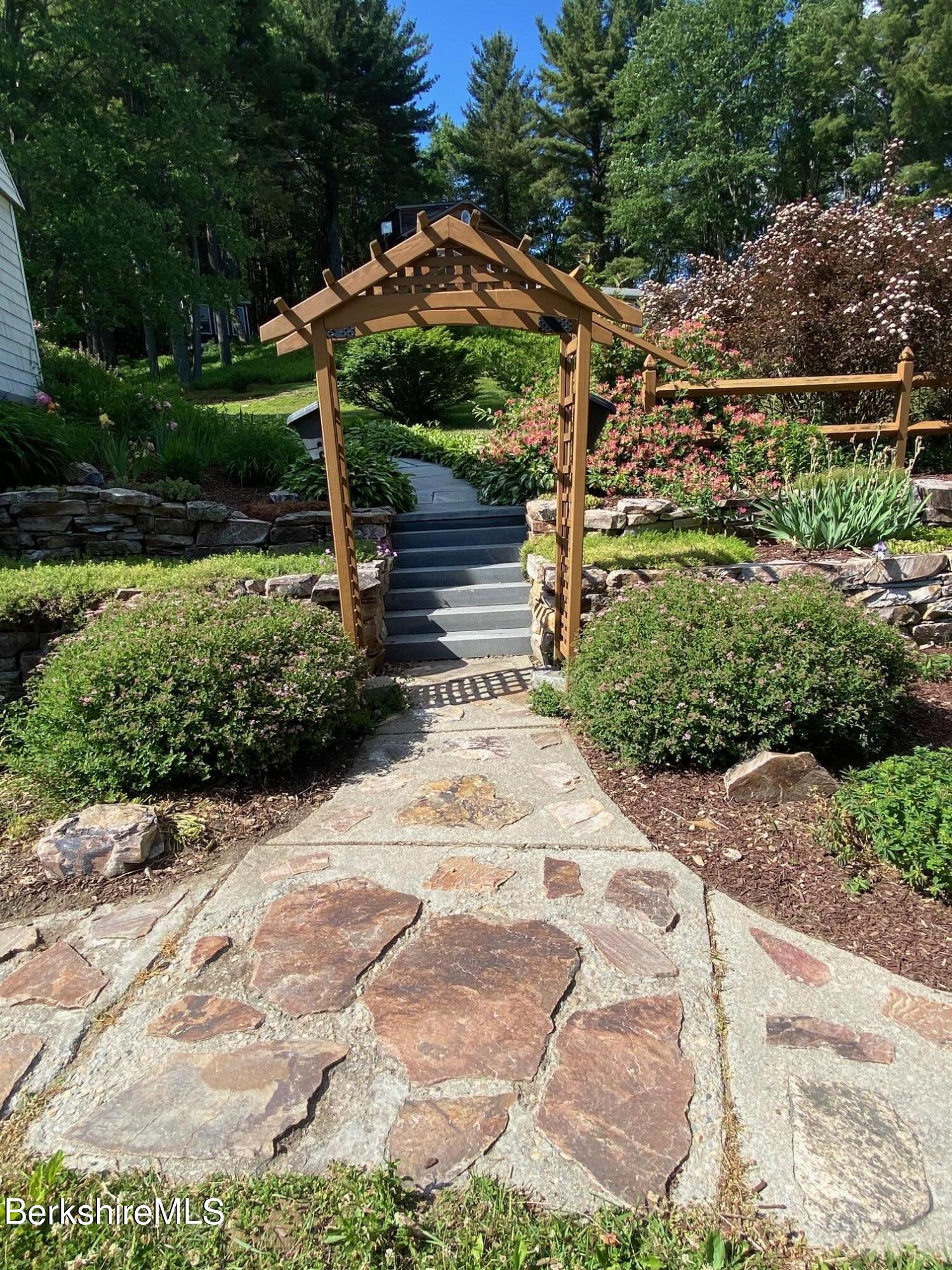 129 Upper Valley Road Washington, MA 01223 - Photo 3 of 48 stone walkways