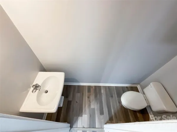 a bathroom with a toilet