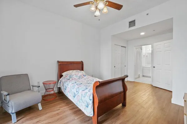 $2,500 | 1200 Town Center Drive, Unit 401, Jupiter, FL 33458