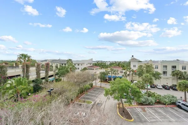 $2,500 | 1200 Town Center Drive, Unit 401, Jupiter, FL 33458