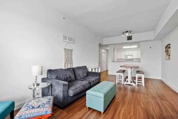 $2,500 | 1200 Town Center Drive, Unit 401, Jupiter, FL 33458