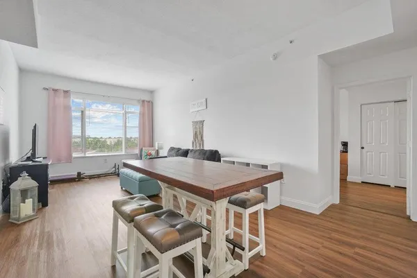 $2,500 | 1200 Town Center Drive, Unit 401, Jupiter, FL 33458