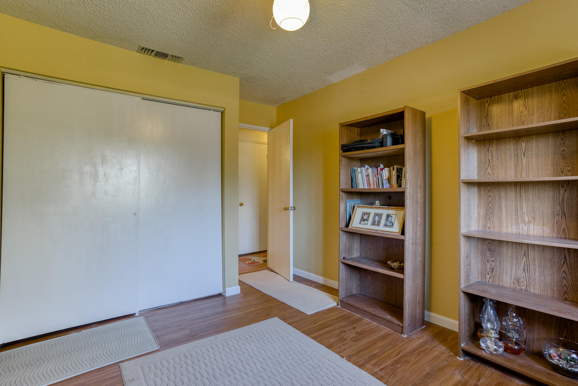 9057 Stillwater Road Redding, CA 96002 - Photo 18 of 34 first bedroom