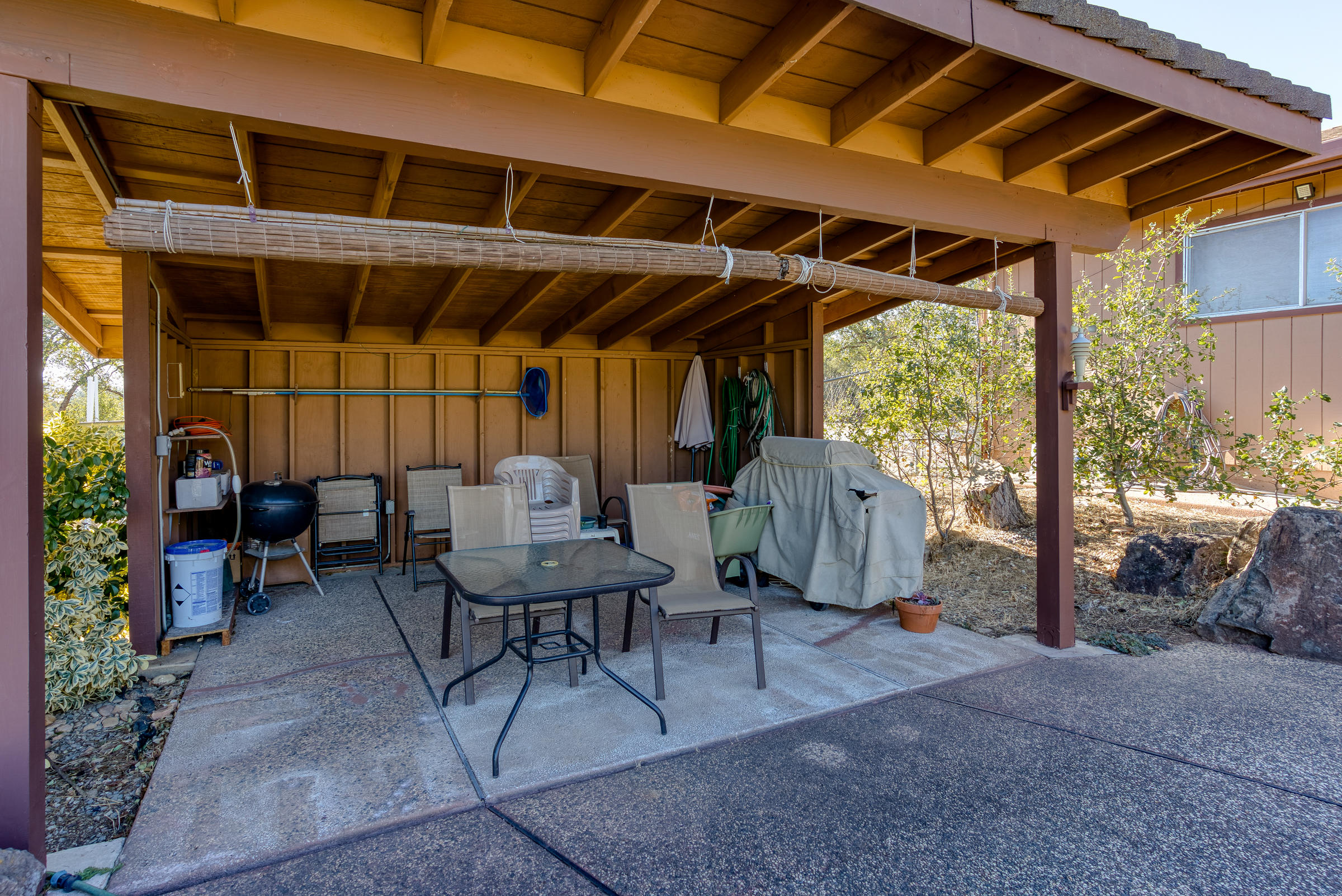 9057 Stillwater Road Redding, CA 96002 - Photo 25 of 34 Outdoor Patio