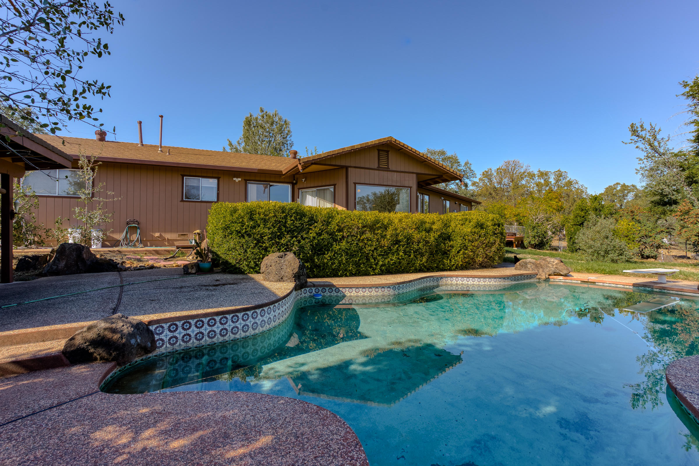 9057 Stillwater Road Redding, CA 96002 - Photo 33 of 34 exterior