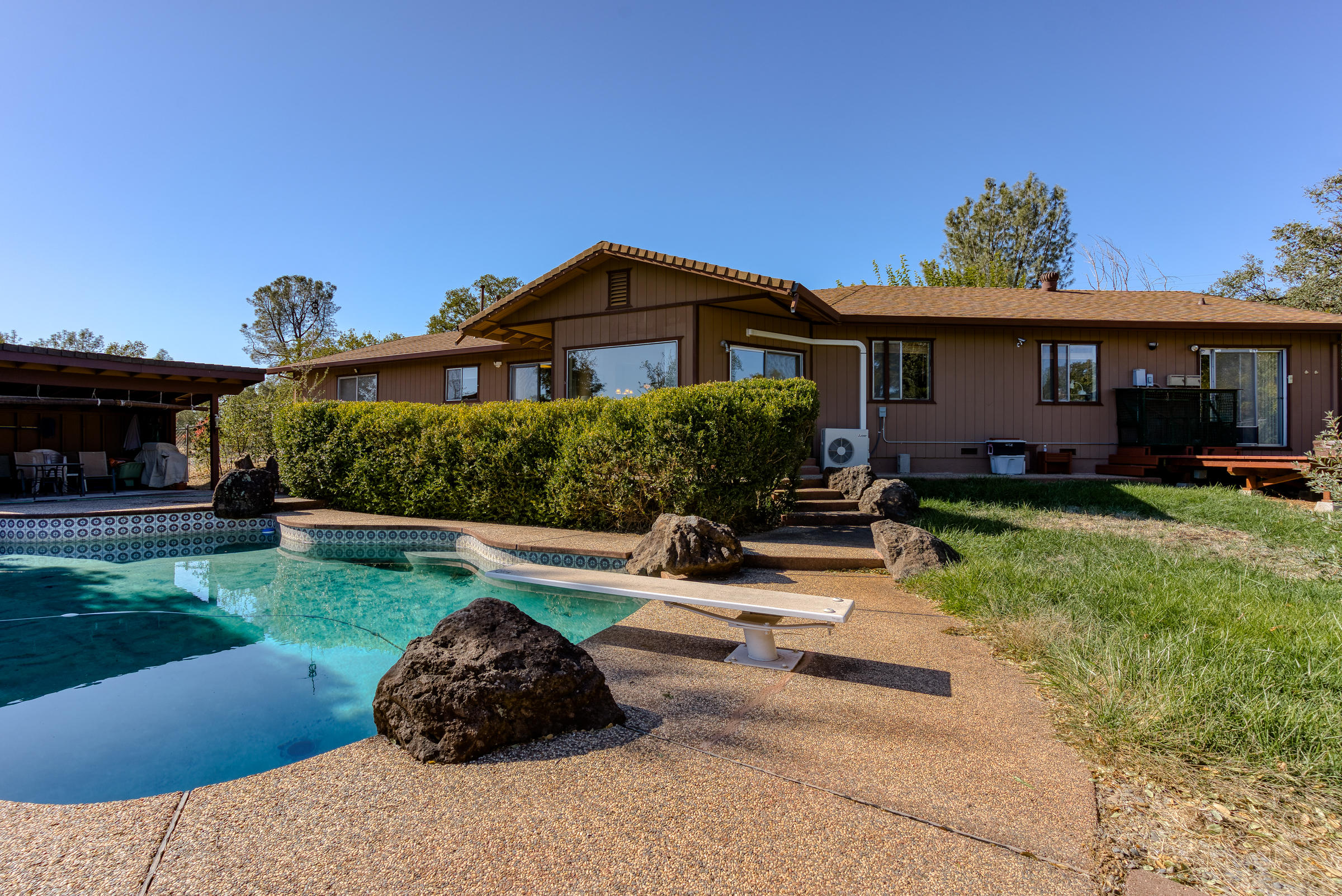 9057 Stillwater Road Redding, CA 96002 - Photo 34 of 34 exterior