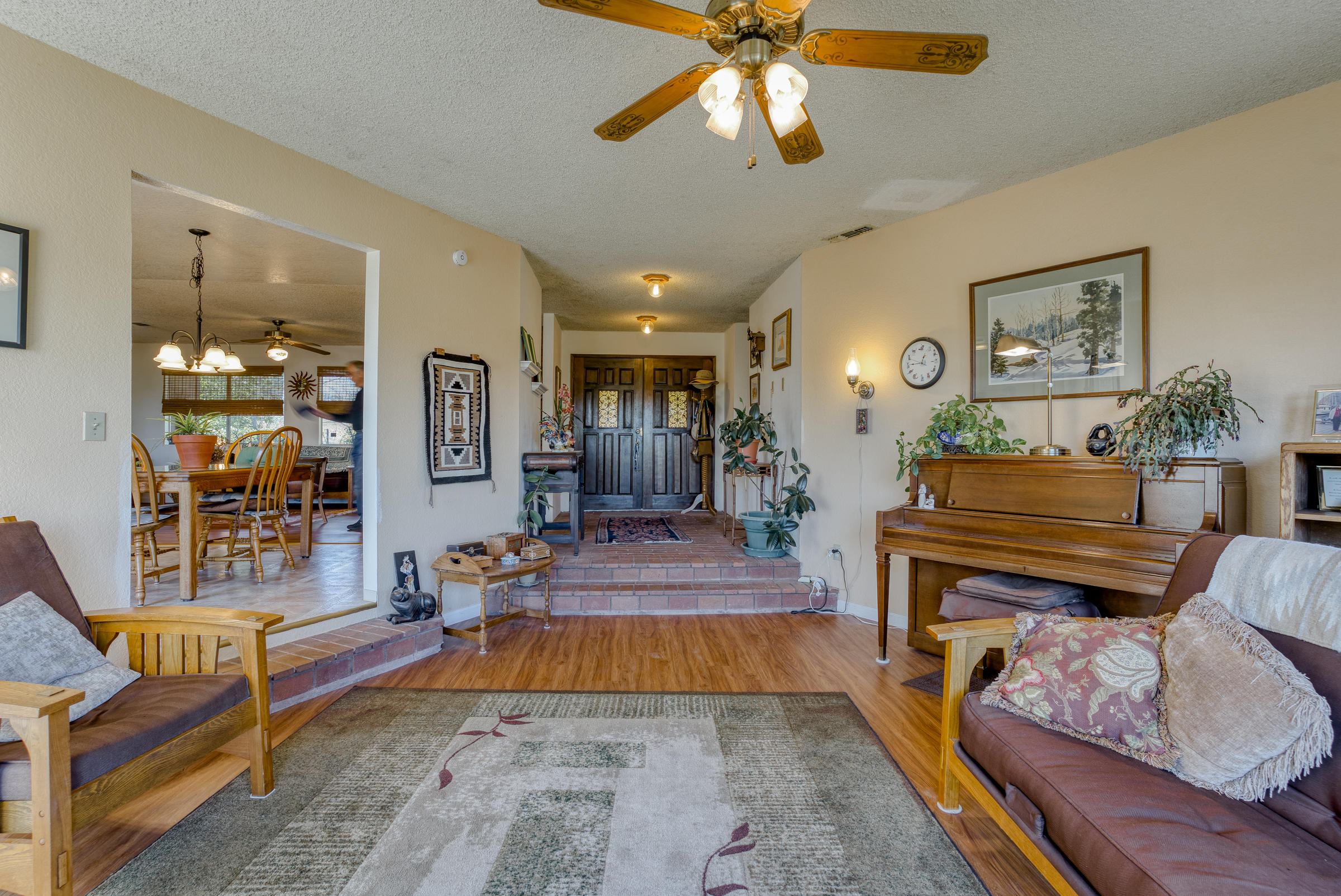 9057 Stillwater Road Redding, CA 96002 - Photo 10 of 34 A very welcoming space!