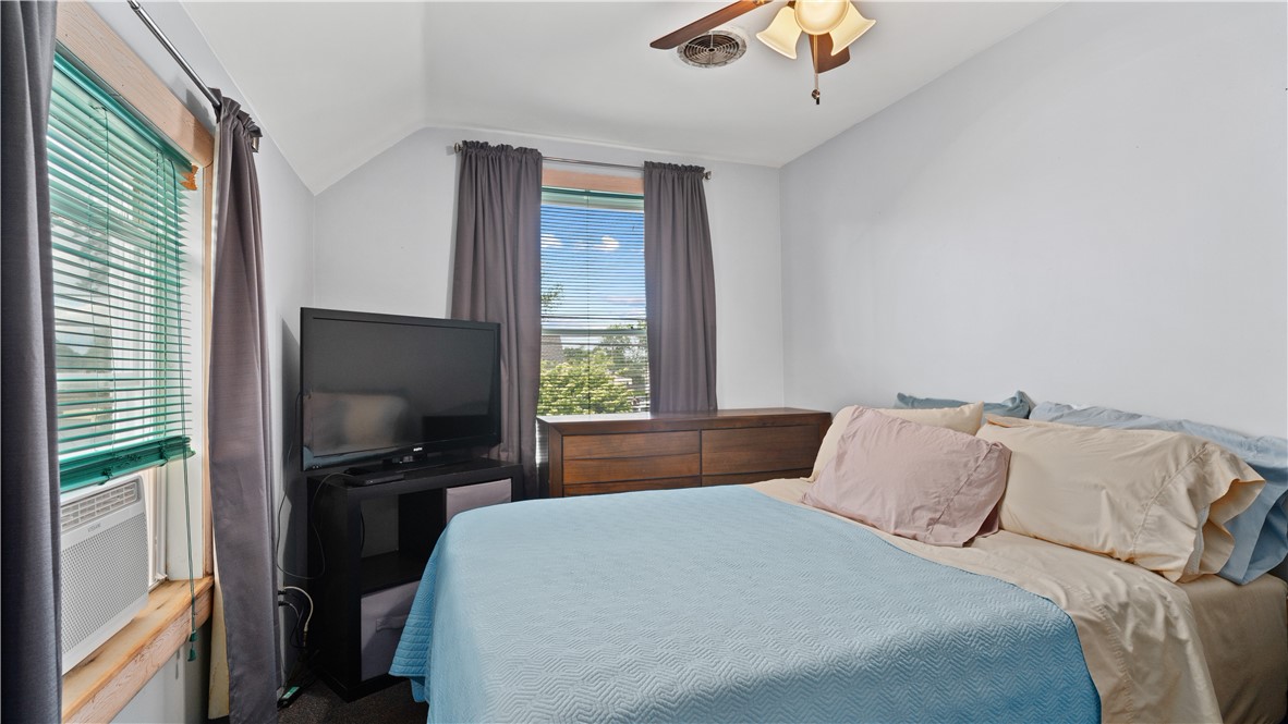 427 Elm Street Warwick, RI 02888 - Photo 23 of 36