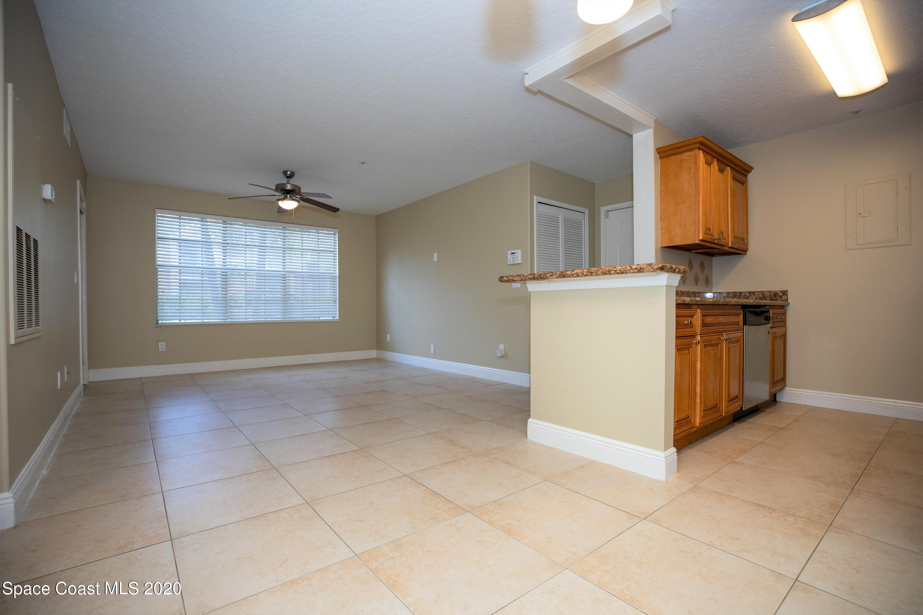 7667 N Wickham Rd Unit 807 Picture 44