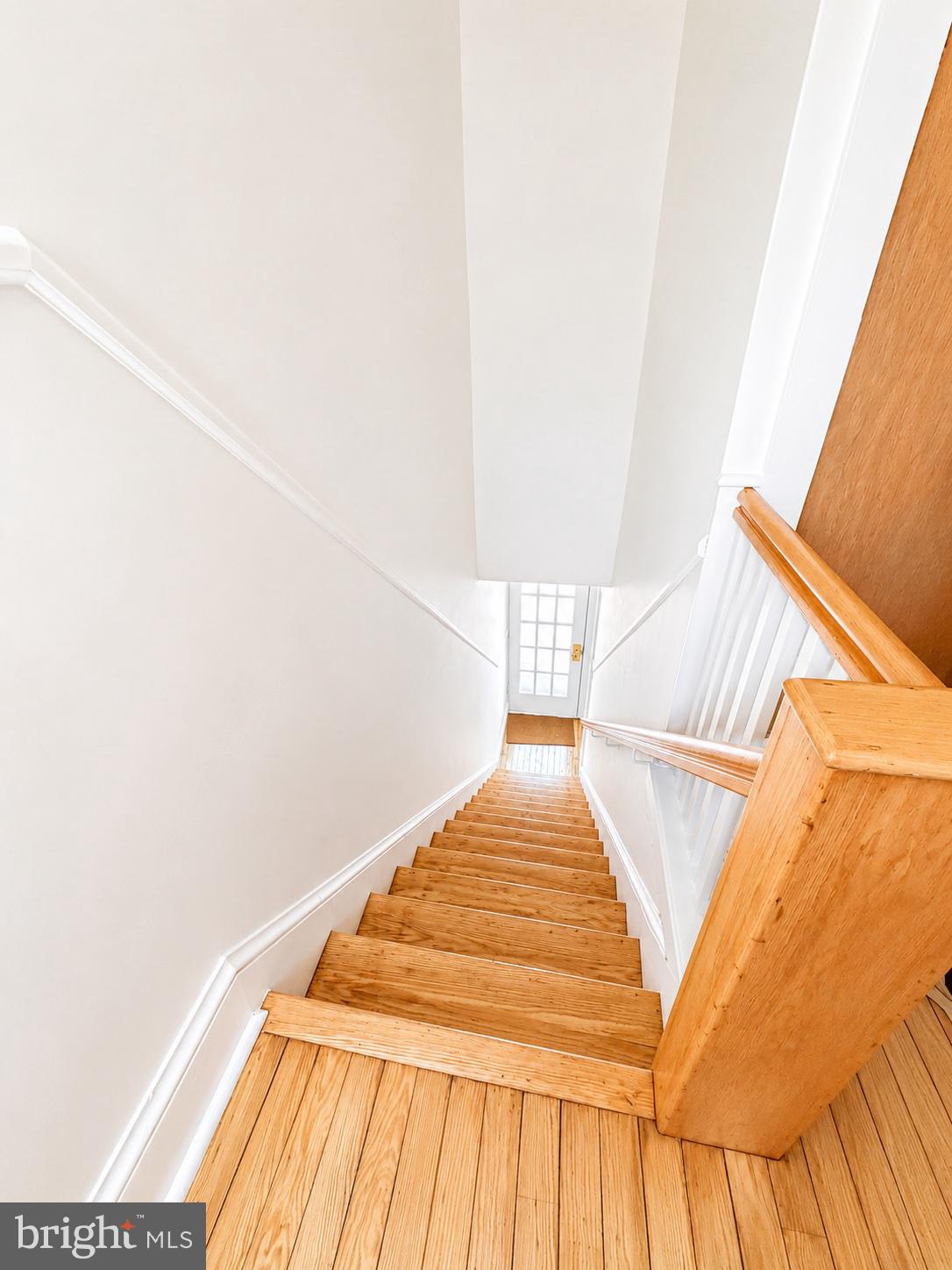 522 Main Street, Unit B Riverton, NJ 08077 - Photo 3 of 26 Inviting staircase to new beginnings.