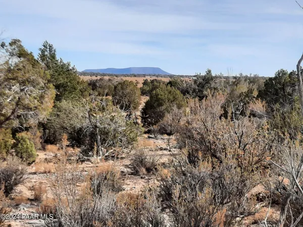 $28,500 | 94 West Denny 5, Seligman, AZ 86337