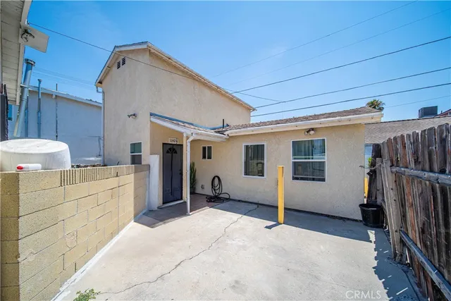 a view of a storage & utility room