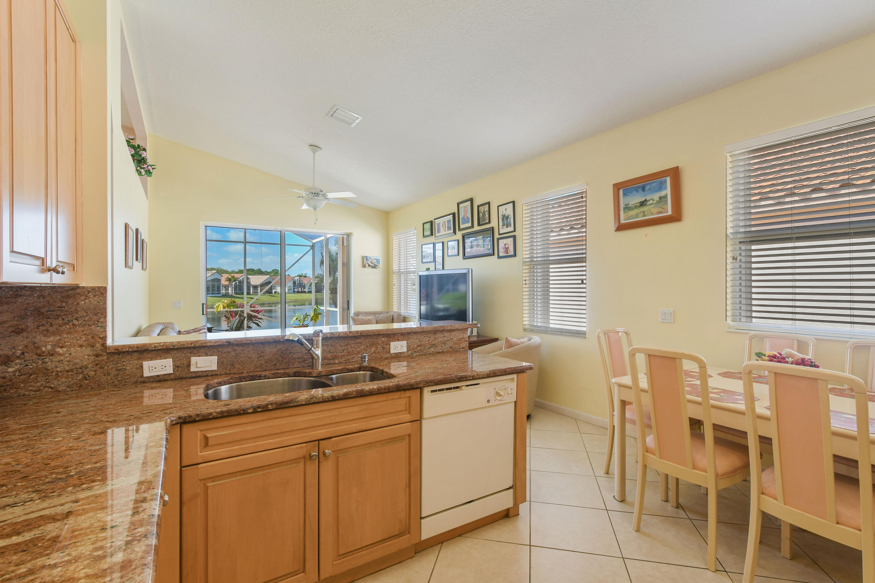 420 Springview Loop Port St. Lucie, FL 34986 - Photo 12 of 78 420NWSpringviewLoop_14