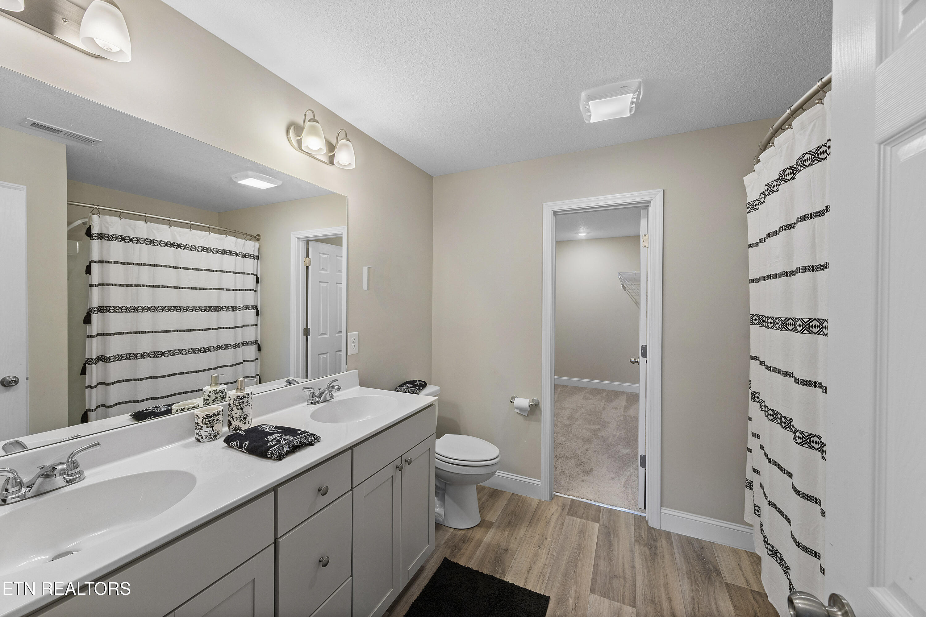 1234 Solstice Drive Powell, TN 37849 - Photo 18 of 32 L40A4337