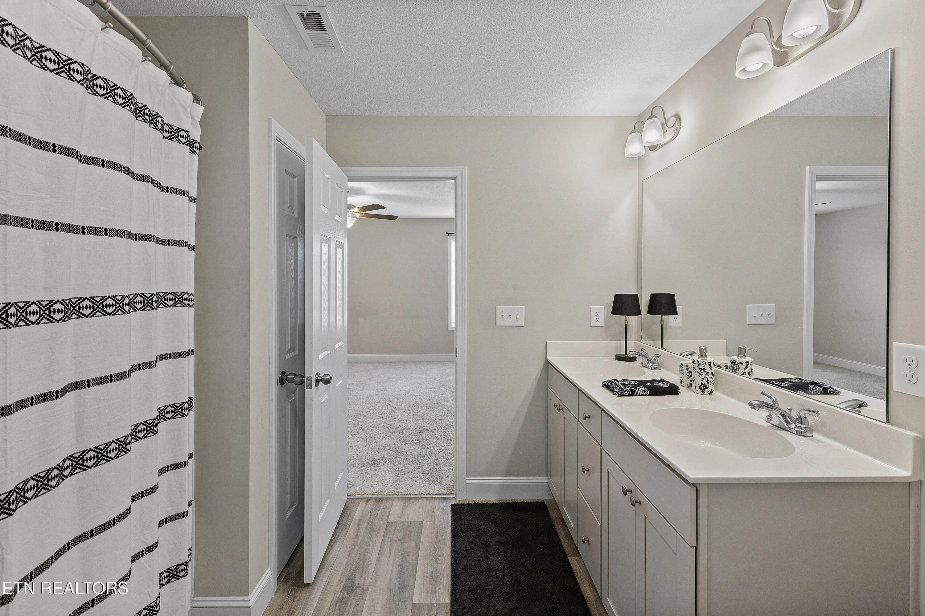 1234 Solstice Drive Powell, TN 37849 - Photo 19 of 32 L40A4343