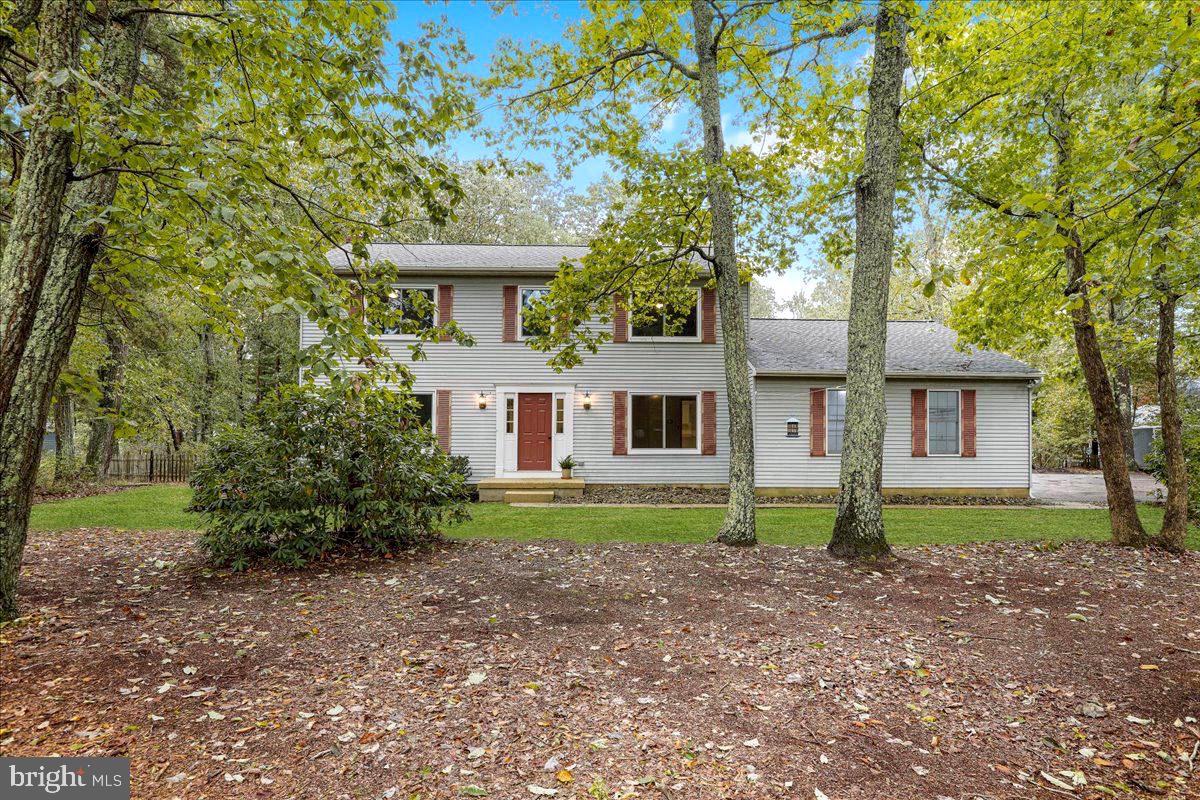 Welcome home to 34 Foxchase Road!