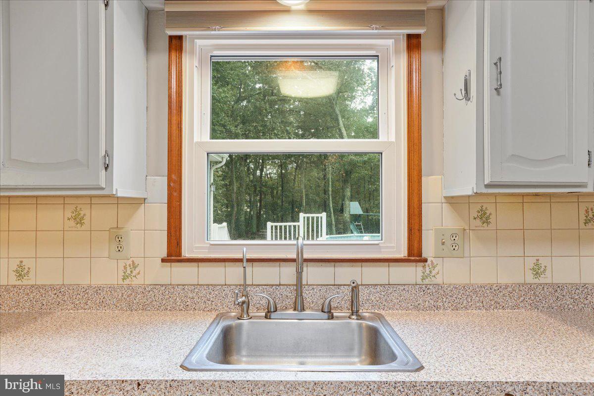 34 Foxchase Road Tabernacle, NJ 08088 - Photo 13 of 46 Kitchen Overlooking Backyard