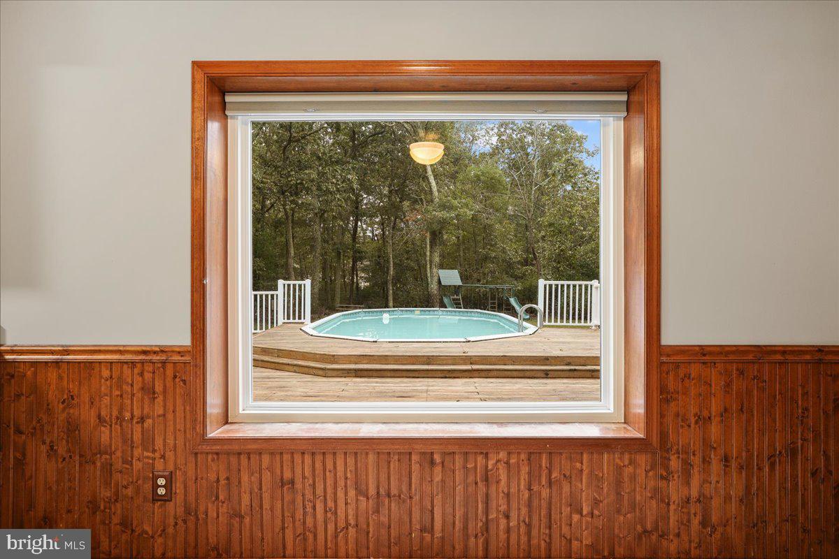 34 Foxchase Road Tabernacle, NJ 08088 - Photo 15 of 46 Eat-In Dining Window (New windows throughout home)