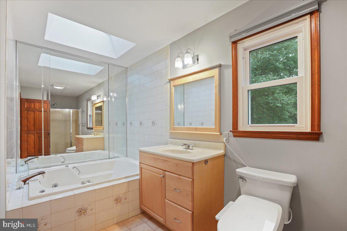 34 Foxchase Road Tabernacle, NJ 08088 - Photo 28 of 46 Primary Bathroom