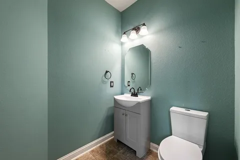 $389,000 | 301 Bayou Bend Drive, Buda, TX 78610
