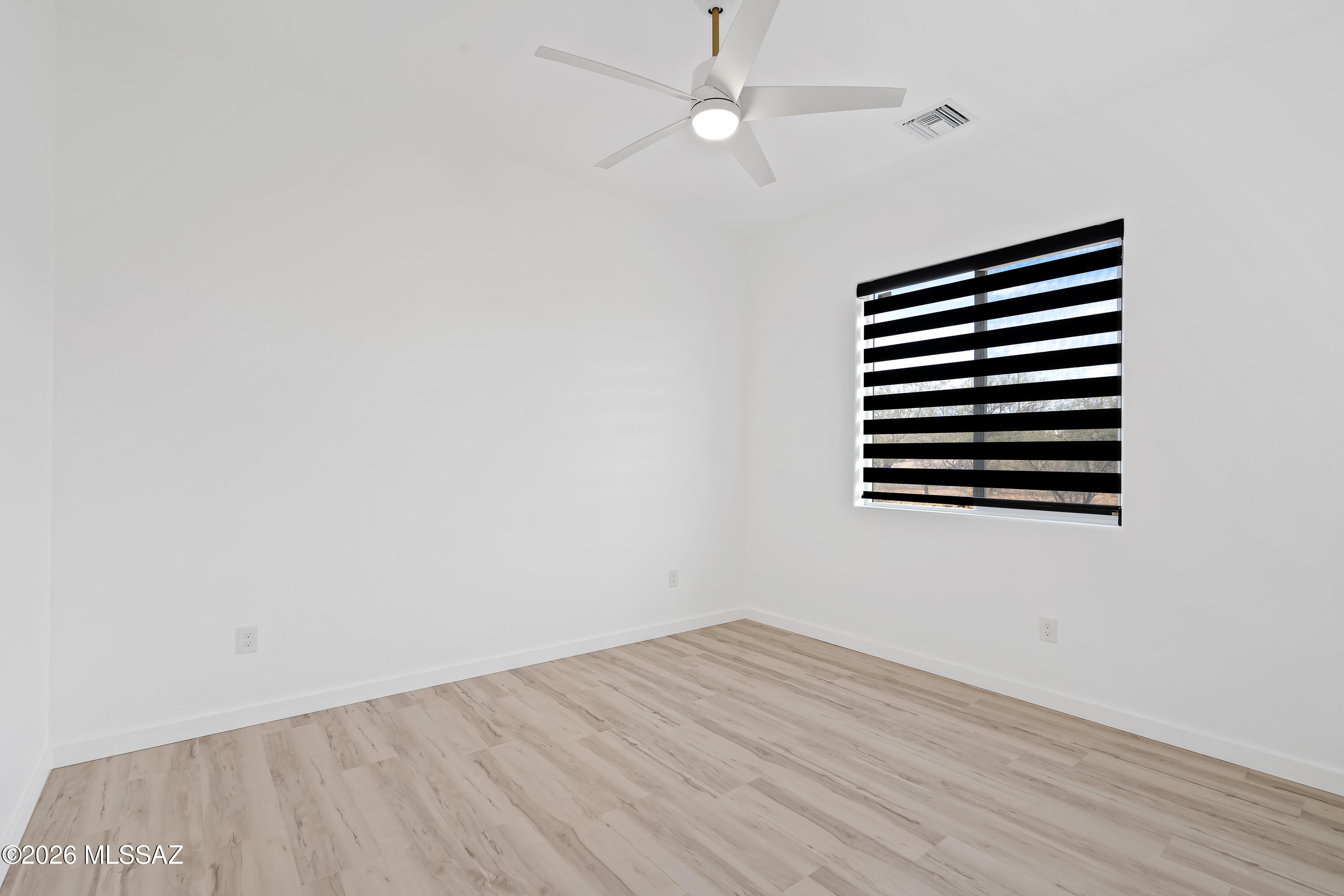 1803 Japon Court Rio Rico, AZ 85648 - Photo 30 of 43 2 Interiors-25