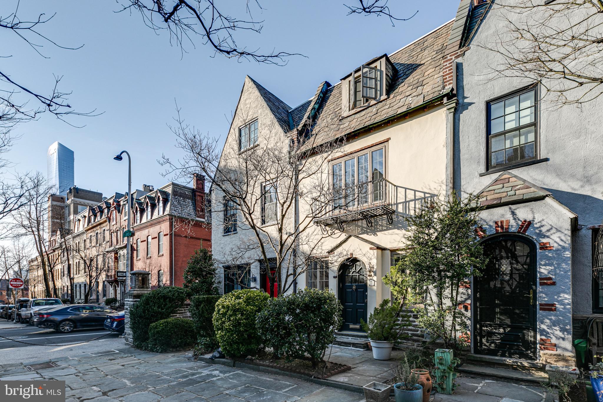 2139 St James Place Philadelphia, PA 19103 - Photo 2 of 50