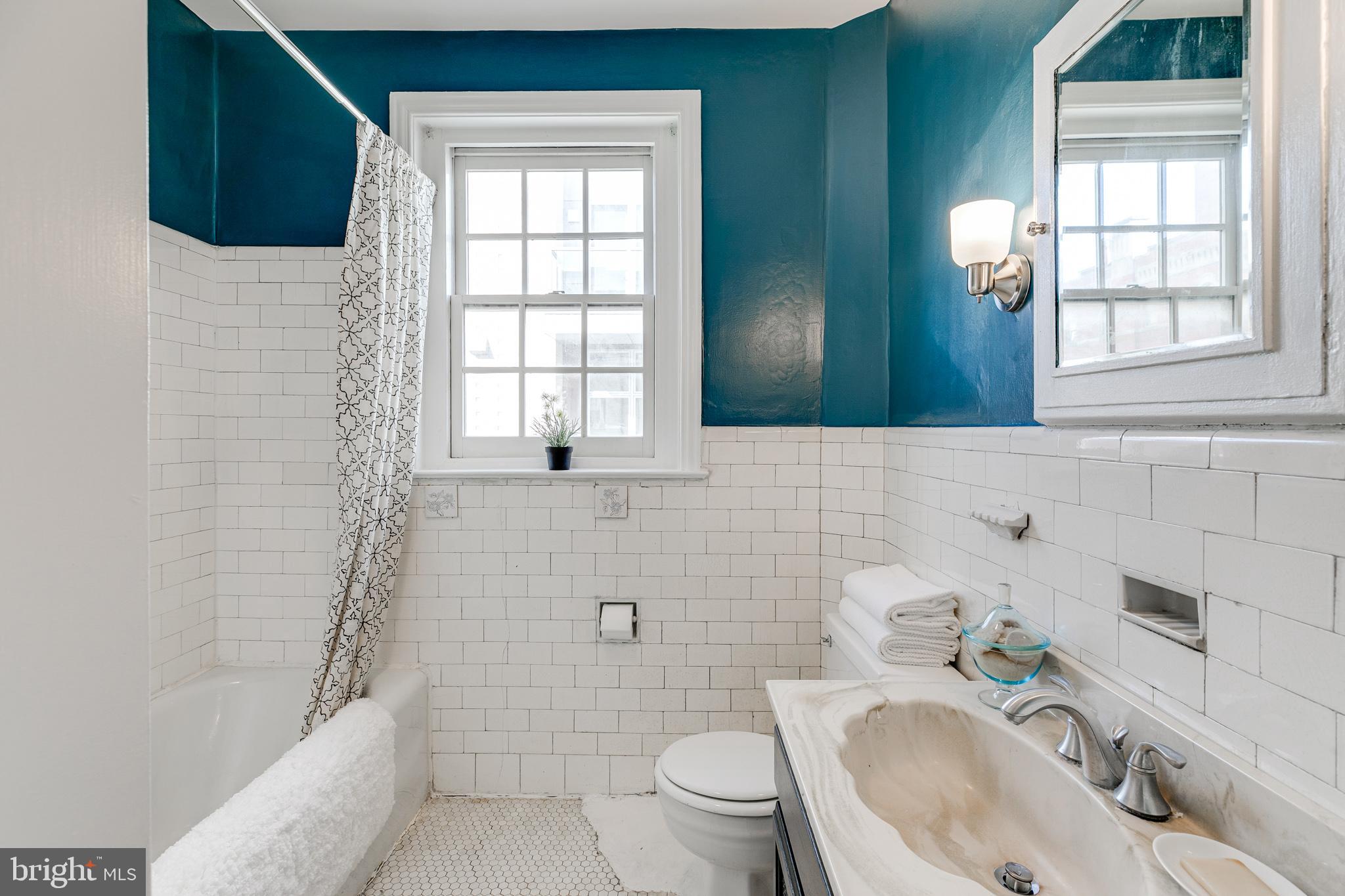 2139 St James Place Philadelphia, PA 19103 - Photo 28 of 50