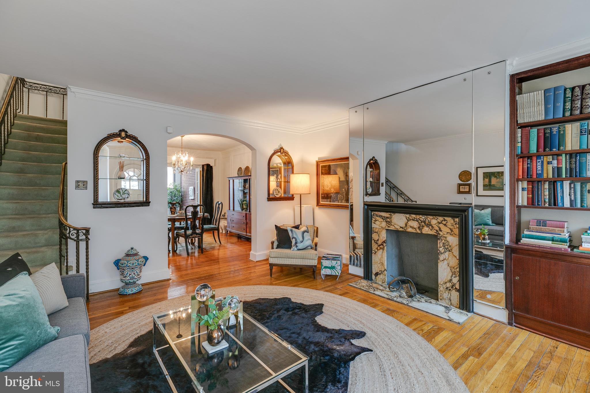 2139 St James Place Philadelphia, PA 19103 - Photo 4 of 50