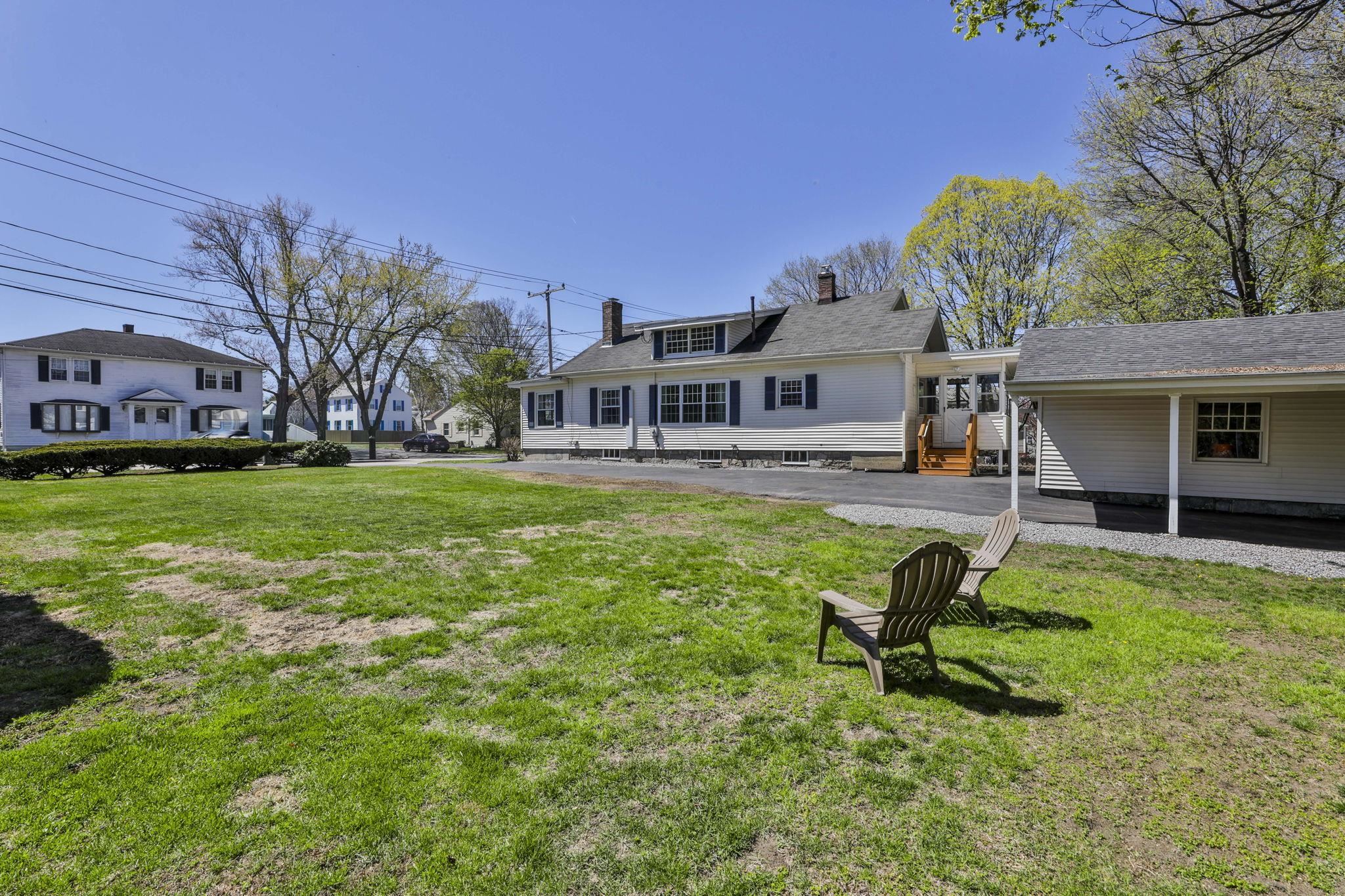 316 Blodget Street Manchester, NH 03104 - Photo 3 of 34