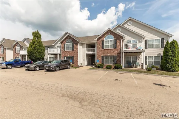 $1,075 | 1770 Lexington Place, Unit 104, Herculaneum, MO 63048