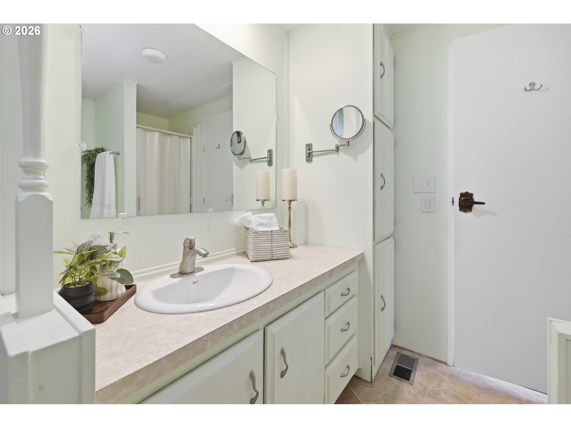 658 South 57th Street, Unit 35 Springfield, OR 97478 - Photo 20 of 35 Bathroom, Attached