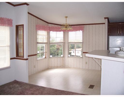 Kitchen. Breakfast nook