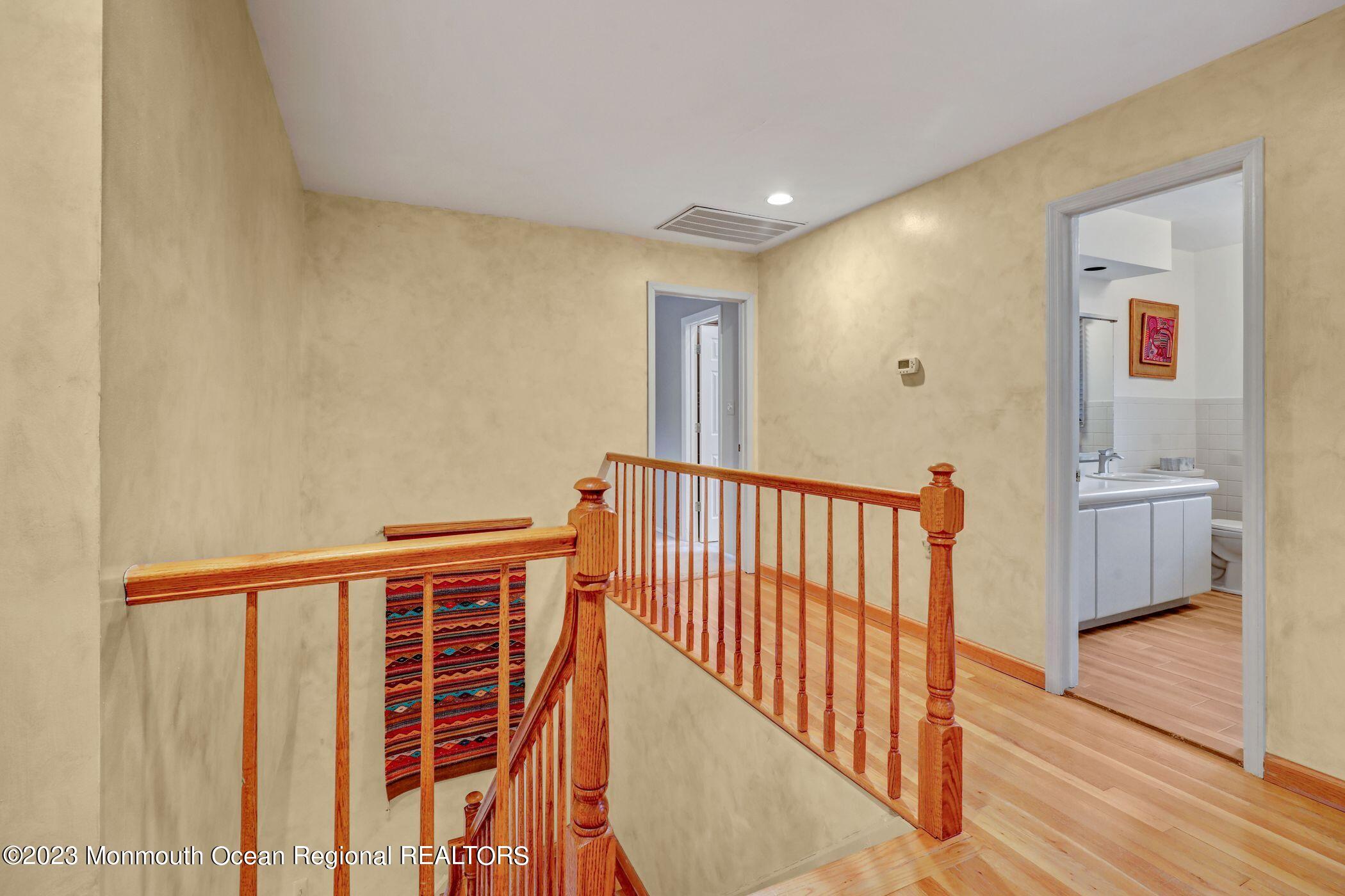 14 Nancy Road Marlboro, NJ 07746 - Photo 20 of 43 14 nancy upper hallway