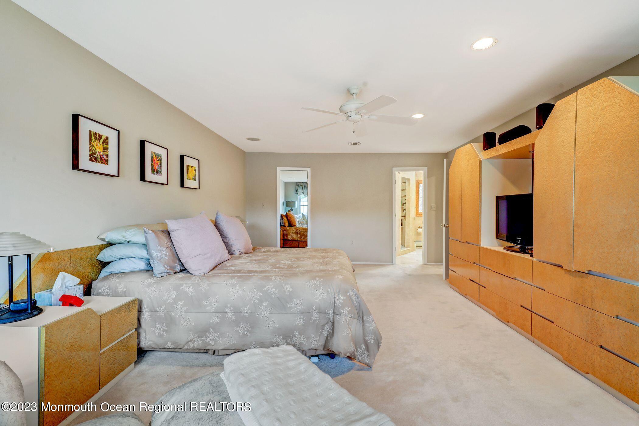 14 Nancy Road Marlboro, NJ 07746 - Photo 22 of 43 14 nancy master bedroom #2