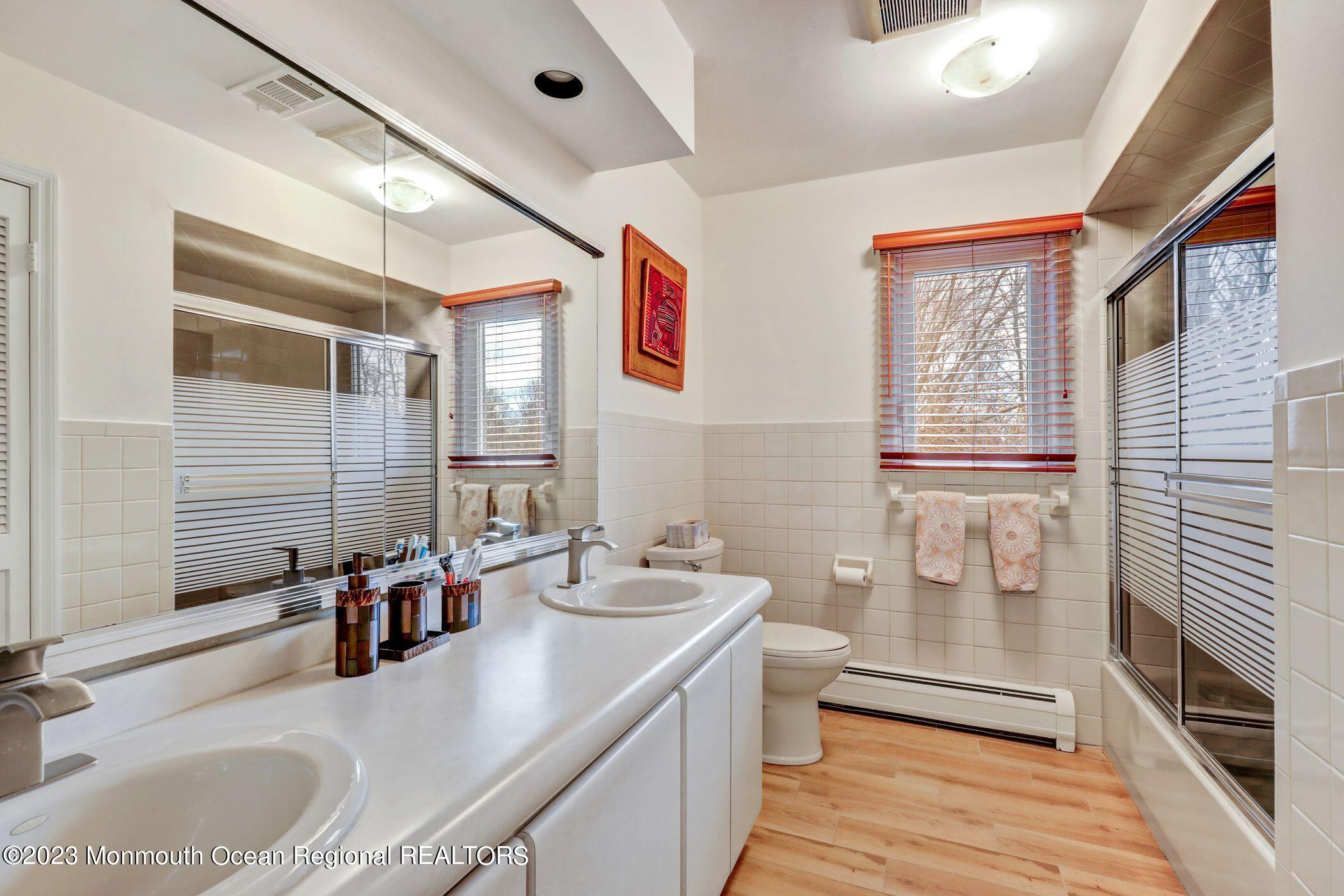 14 Nancy Road Marlboro, NJ 07746 - Photo 25 of 43 14 nancy main bathroom