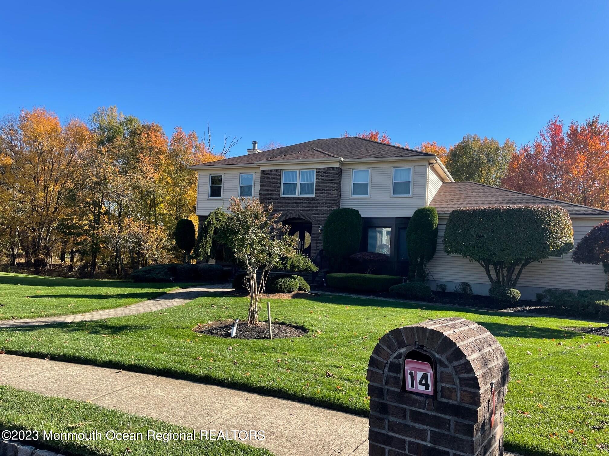 14 Nancy Road Marlboro, NJ 07746 - Photo 3 of 43 14 nancy front in fall