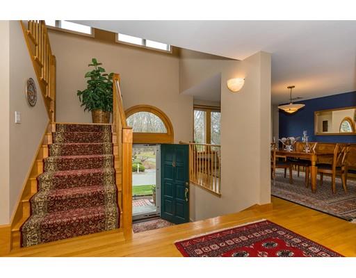 15 Robbin Road Canton, MA 02021 - Photo 5 of 30