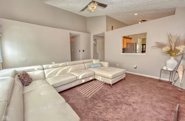 $258,000 | 10825 Sedgegrass Drive, Indianapolis, IN 46235