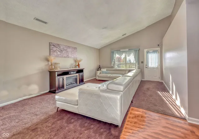 $258,000 | 10825 Sedgegrass Drive, Indianapolis, IN 46235