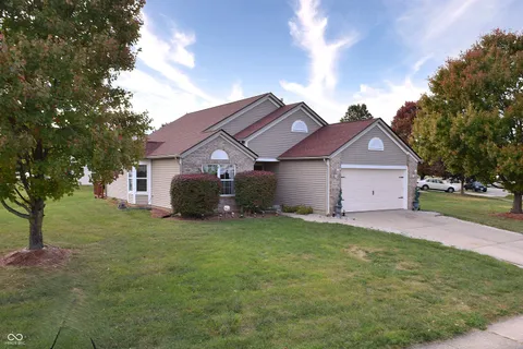 $258,000 | 10825 Sedgegrass Drive, Indianapolis, IN 46235