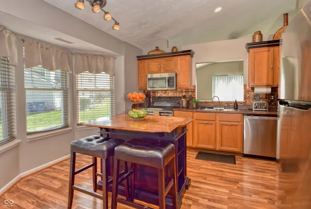 $258,000 | 10825 Sedgegrass Drive, Indianapolis, IN 46235