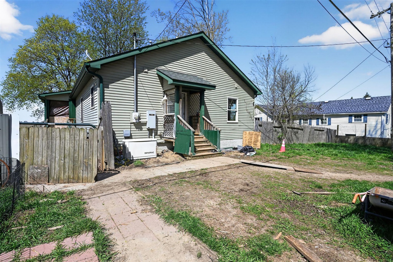 5142 North State Road Alma, MI 48801 - Photo 9 of 18