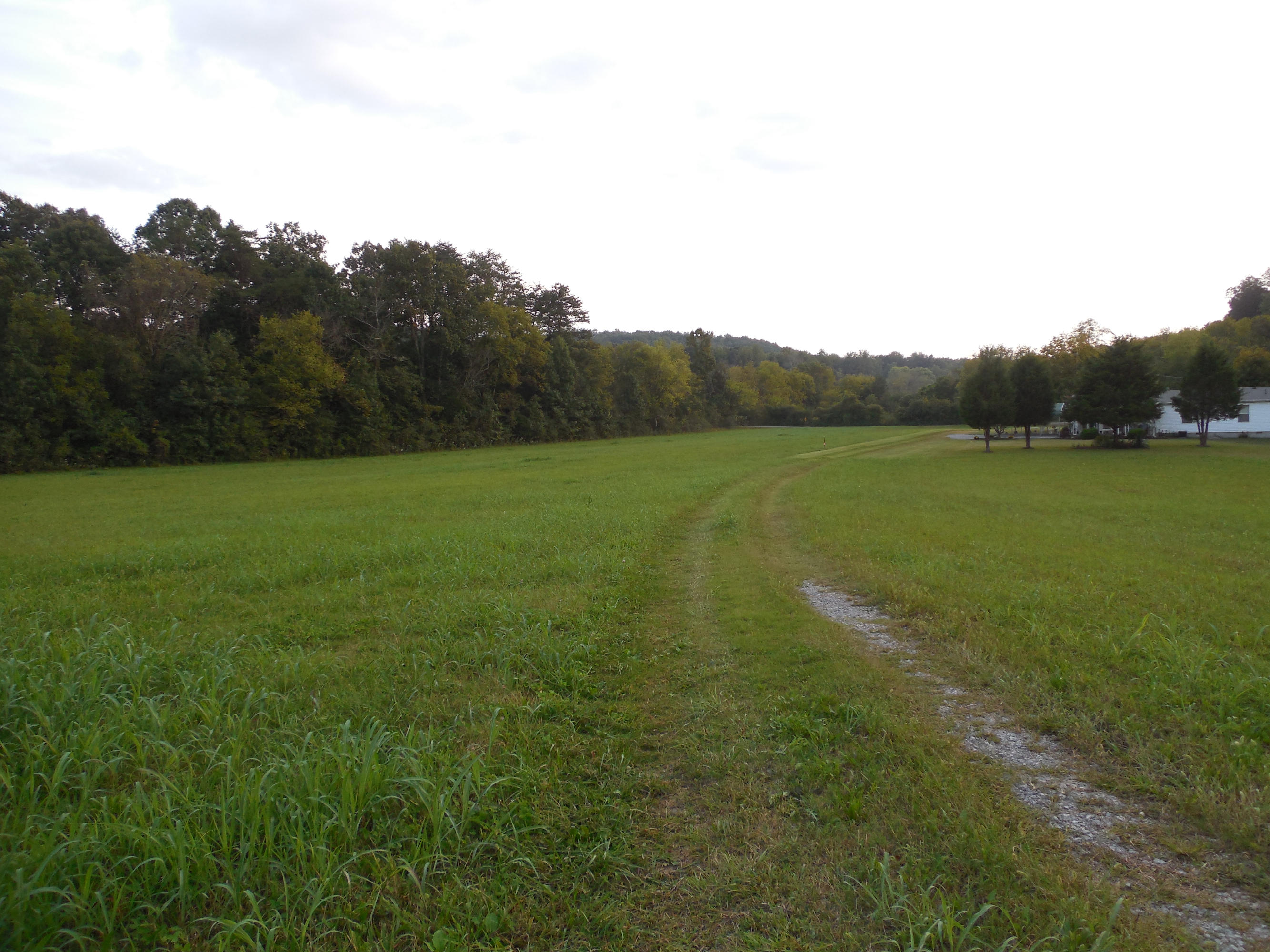 124 Lost Ridge Road Clinton, TN 37716 - Photo 5 of 10 042