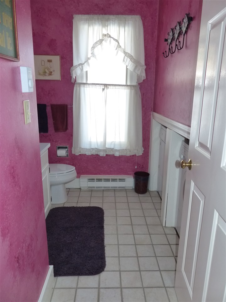416 Lyman Batcheller Road, Unit D Hartford, VT 05059 - Photo 13 of 27 Gallery Image 13