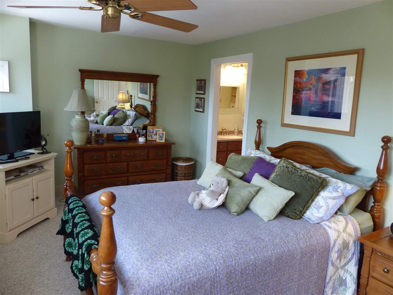 416 Lyman Batcheller Road, Unit D Hartford, VT 05059 - Photo 15 of 27 Gallery Image 15