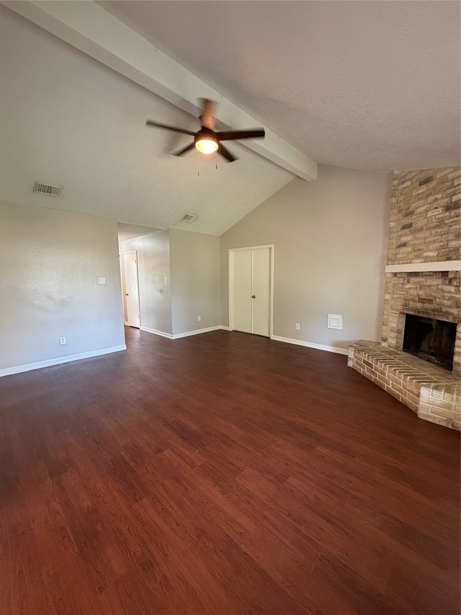 45 Ranch House Loop Angleton, TX 77515 - Photo 5 of 17 Gallery Image 5