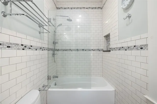 $2,200 | 76 Pitman Street, Unit 1, Providence, RI 02906