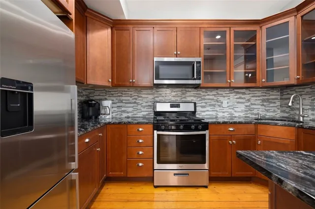 $2,200 | 76 Pitman Street, Unit 1, Providence, RI 02906